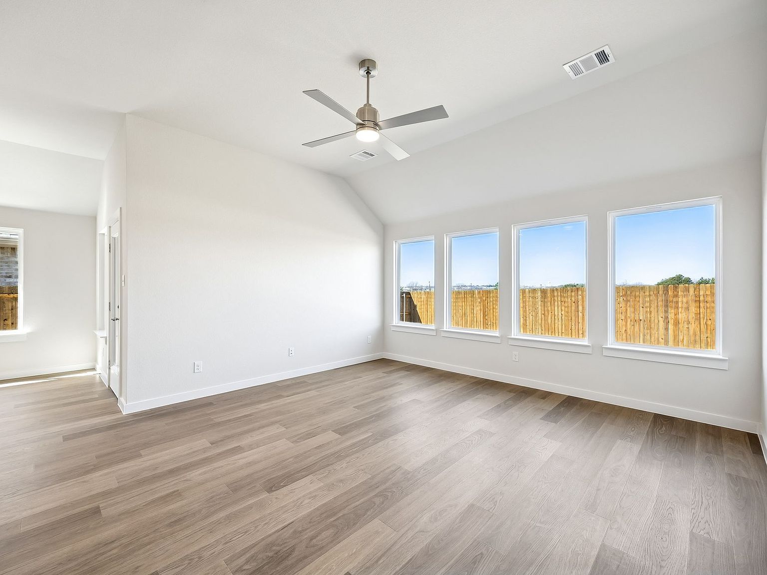 1537 Oakdale Dr Kaufman, TX 75142  | Single Family