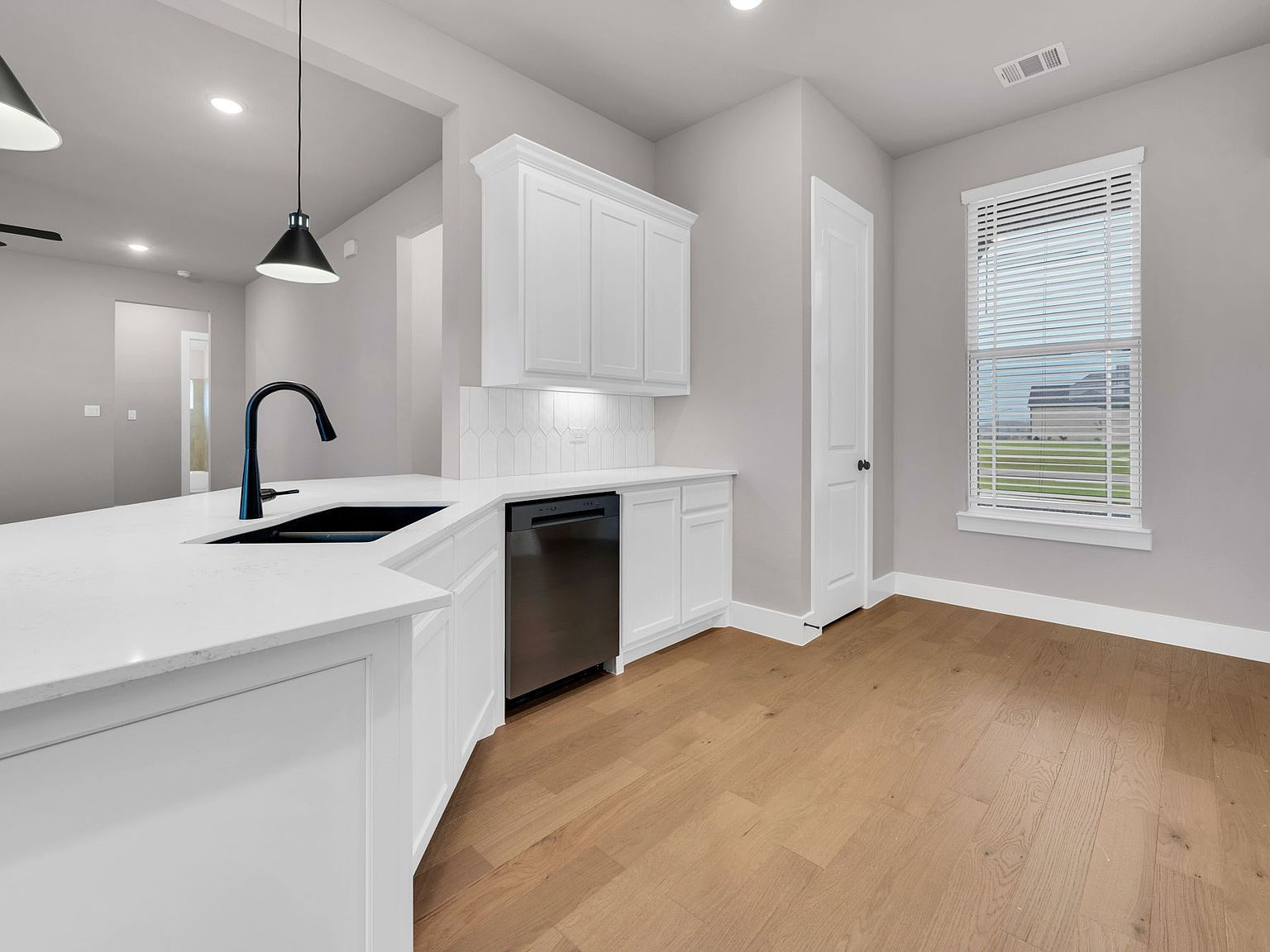 1610 Blackfoot Pkwy Waxahachie, TX 75165  | Single Family