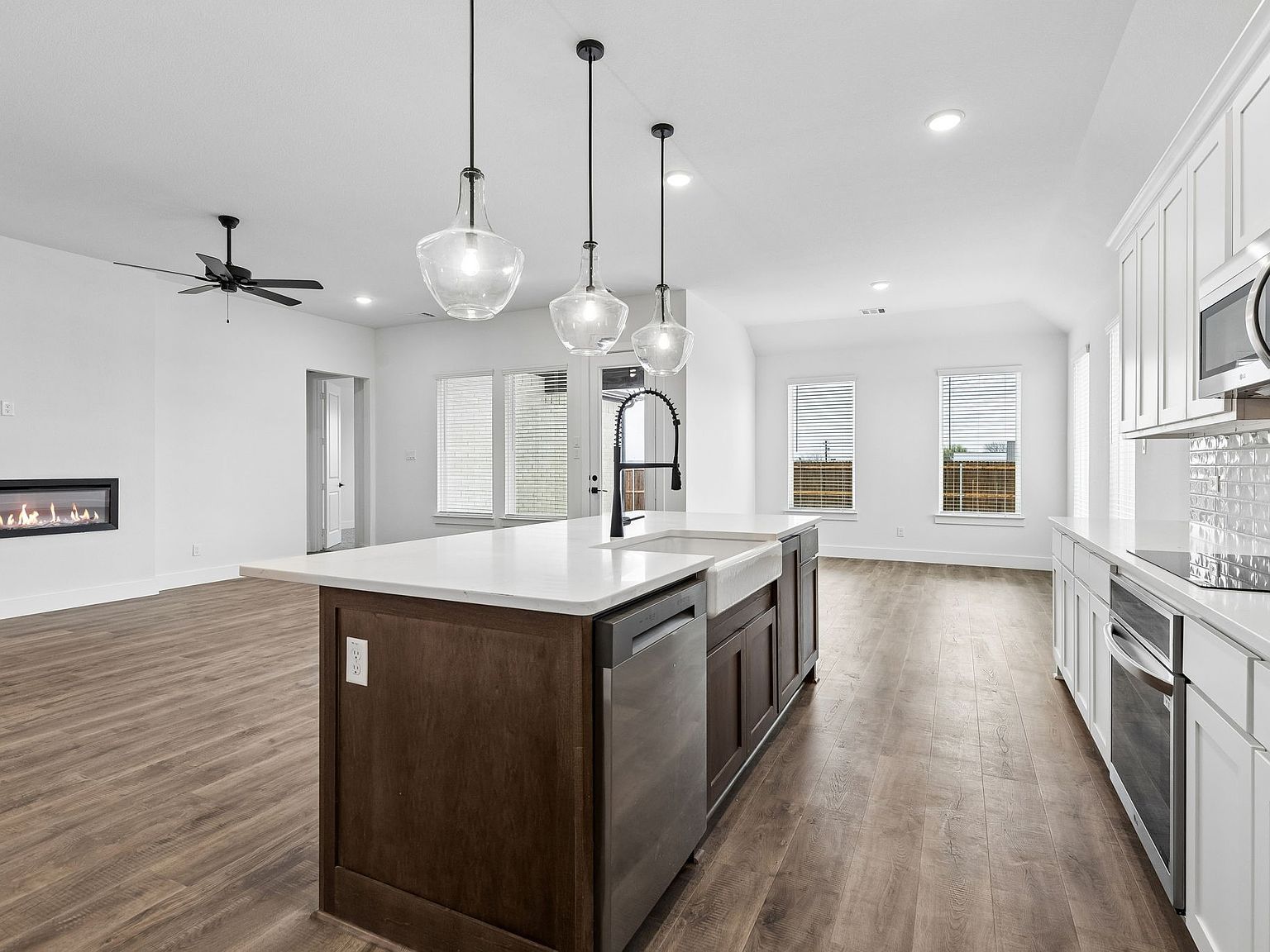 10453 Livestock Ave Venus, TX 76084  | Single Family