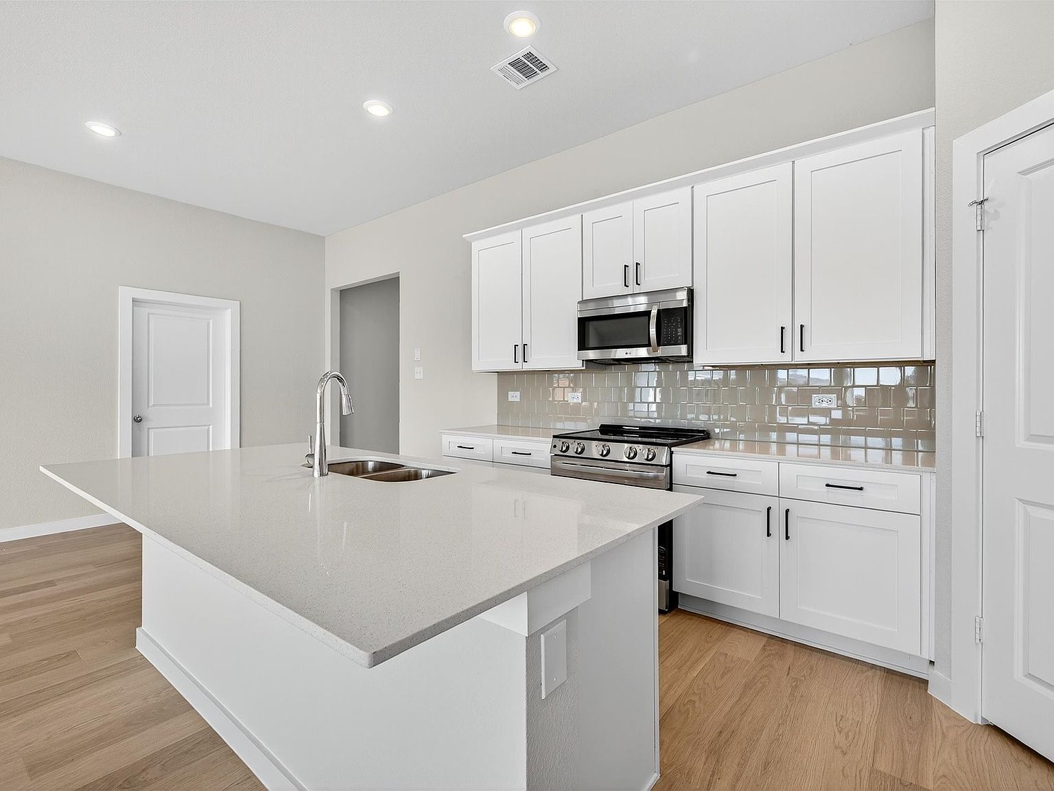 2220 Trailside Dr Sherman, TX 75092  | Single Family