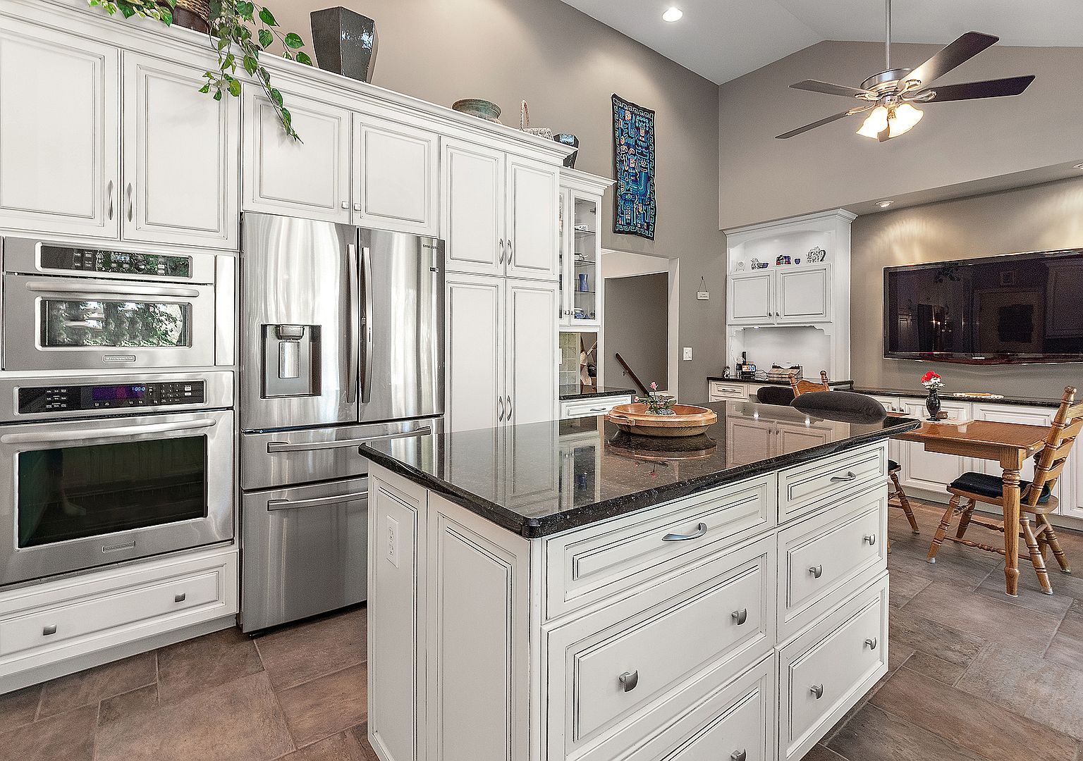 581 Aberdeen Rd Frankfort, IL 60423 | Single Family