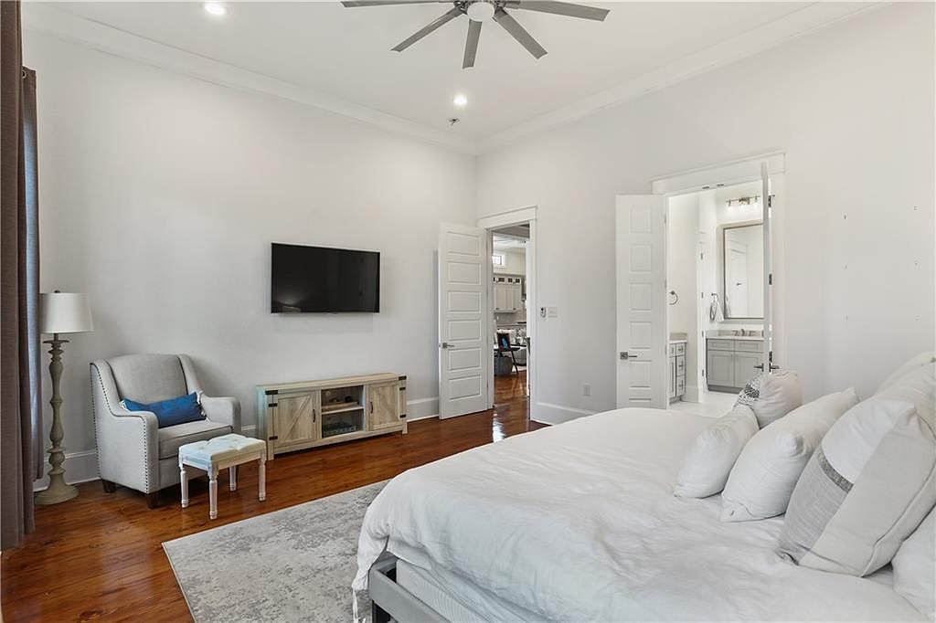 4751 Venus St New Orleans, LA 70122 | Single Family