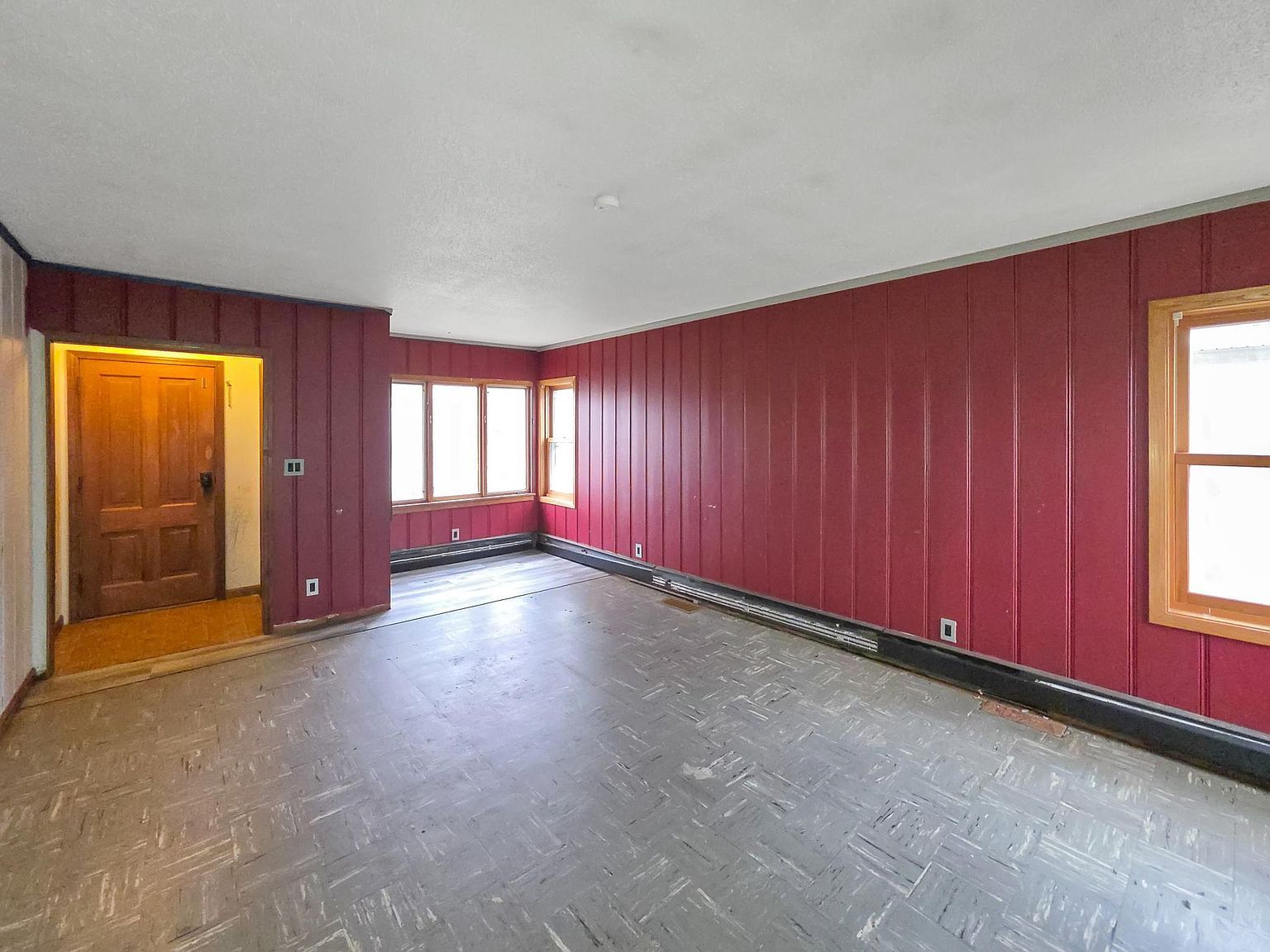 939 Duluth Ave N Thief River Falls, MN 56701 | Single Family