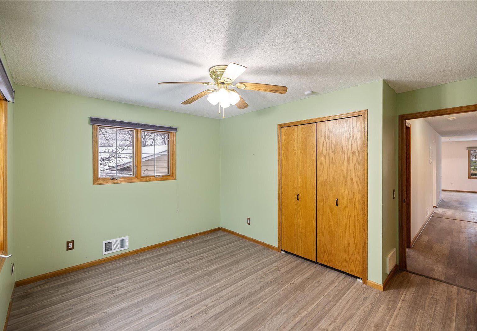 2480 Shryer Ave E North Saint Paul, MN 55109 | Single Family