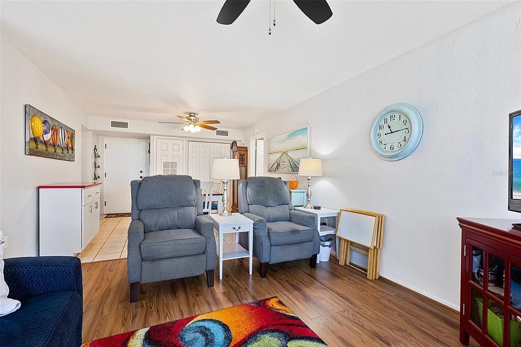 618 Bird Bay Dr S APT 113 Venice, FL 34285  | Condominium