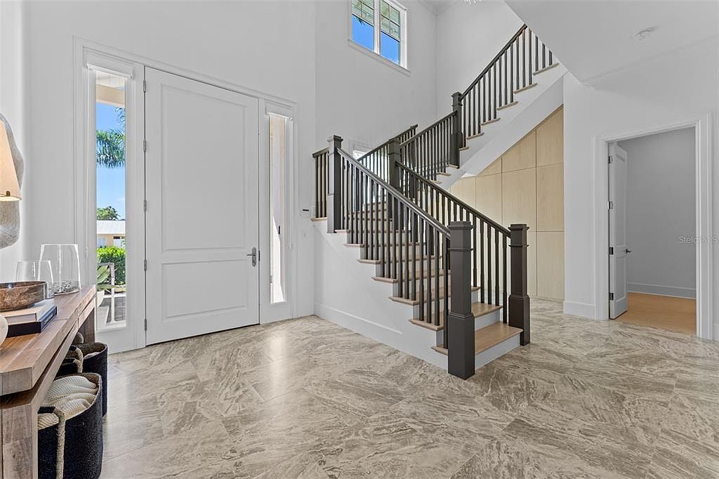 5840 Gulf Of Mexico Dr Longboat Key, FL 34228  | Single Family