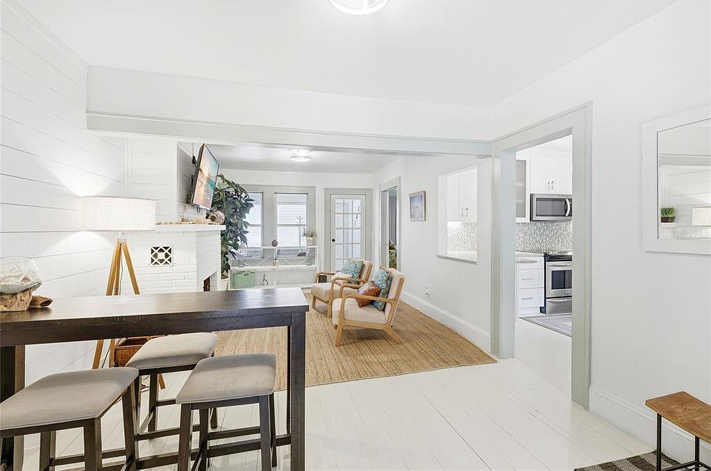 1374 20th St Sarasota, FL 34234 | Single Family