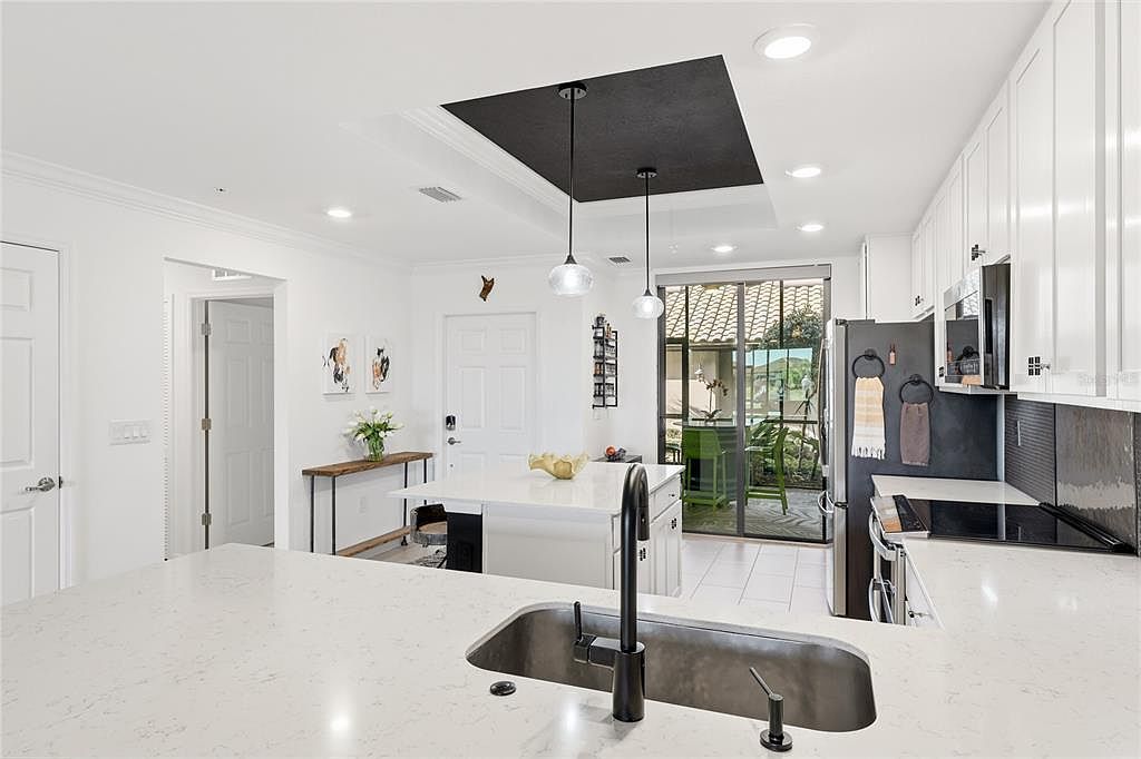 5695 Palmer Cir UNIT 105 Bradenton, FL 34211  | Condominium