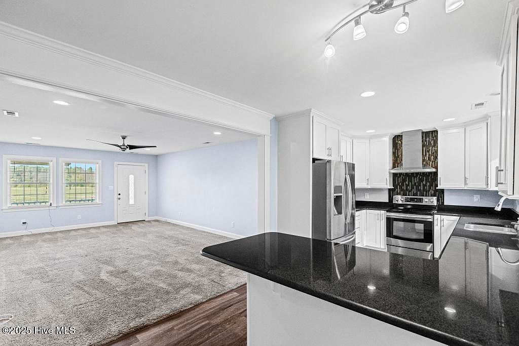 4161 Middle Rd Trenton, NC 28585 | Single Family