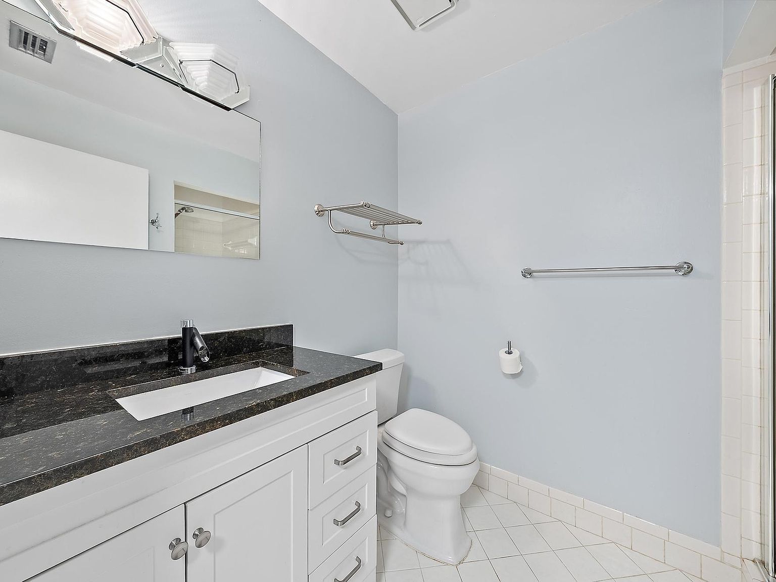 5270 Nesting Way APT B Delray Beach, FL 33484  | Condominium