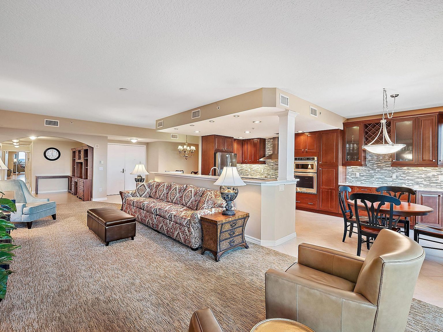 700 Ocean Royale Way APT 302 Juno Beach, FL 33408 | Condominium