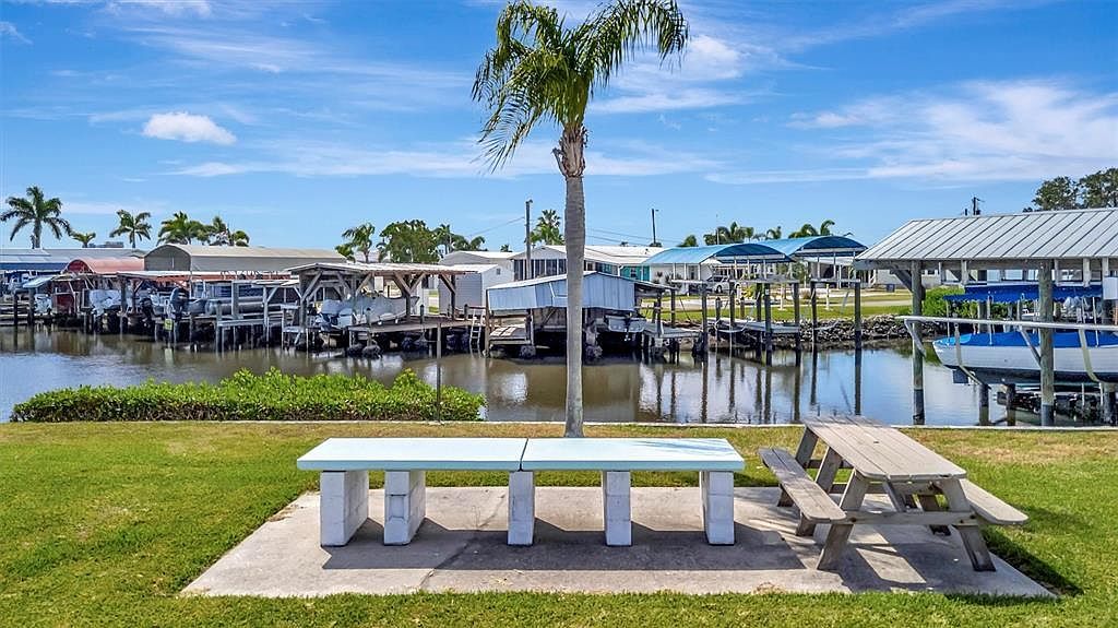 247 Palm Ln Palmetto, FL 34221  | New build