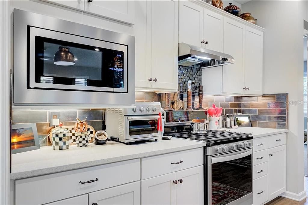 17148 Hampton Falls Ter Bradenton, FL 34202 | Single Family