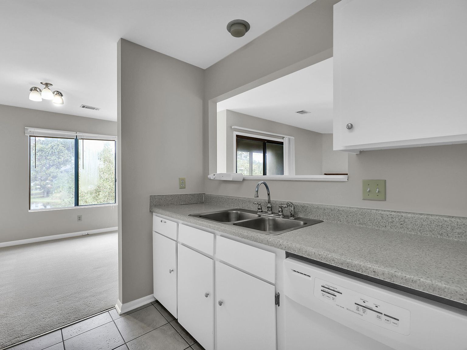 605 Waterwood Dr Goose Creek, SC 29445 | Condominium