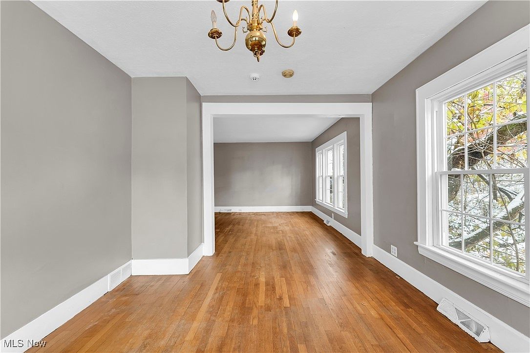 117 Cleveland St Chagrin Falls, OH 44022  | Single Family