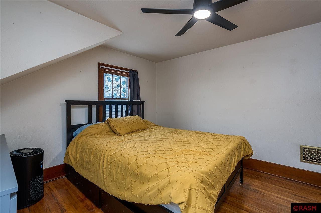 725 Wall St North Mankato, MN 56003  | Single Family