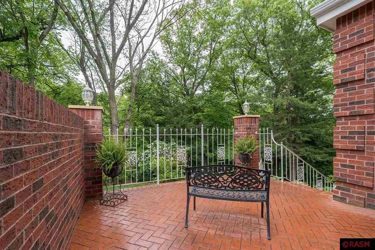 17 Oriole Pl North Mankato, MN 56003 | Single Family