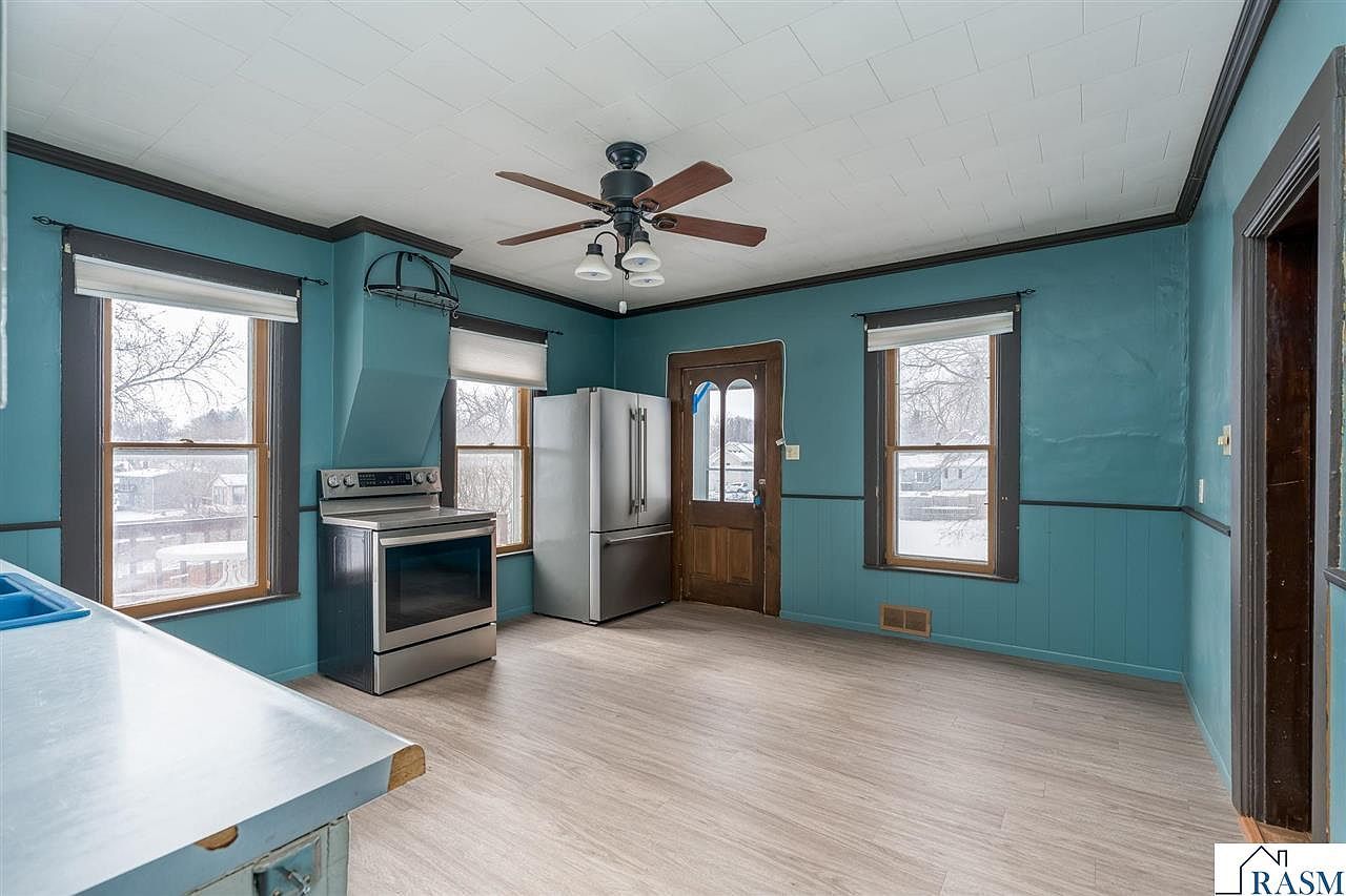 509 Walnut Ave Madison Lake, MN 56063  | Single Family