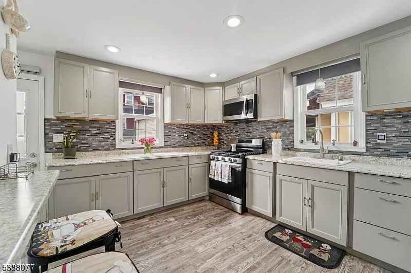 292 Montclair Ave Newark, NJ 07104 | Single Family