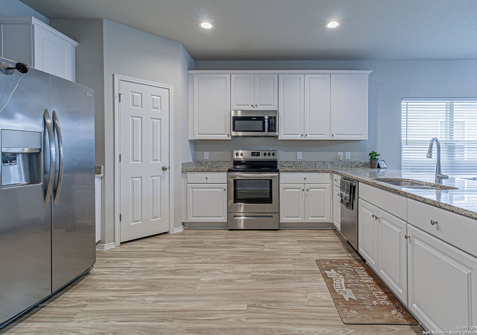 14651 Latigo Loop Elmendorf, TX 78112  | Single Family