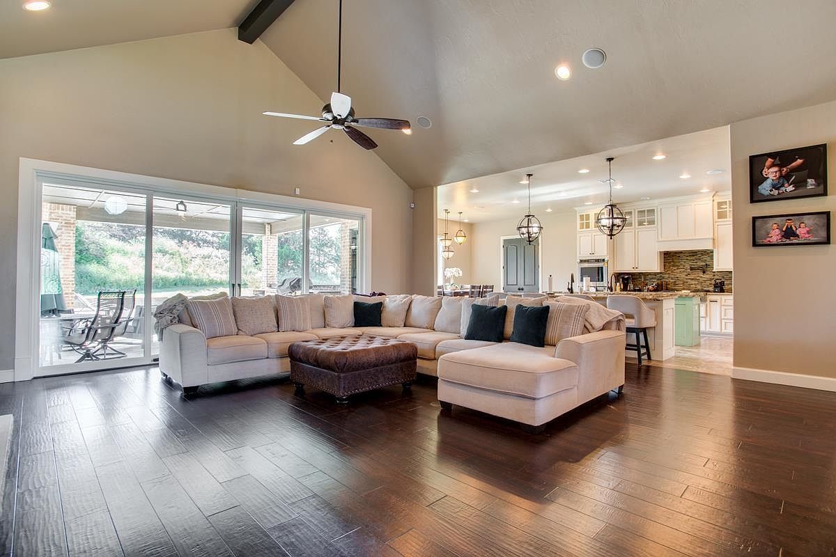 17 Elm Bridge Ln Enid, OK 73703  | Single Family