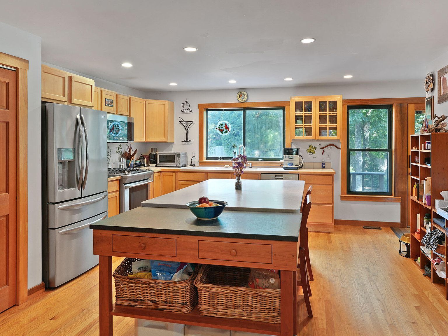 159 Lake St Tisbury, MA 02568  | Single Family