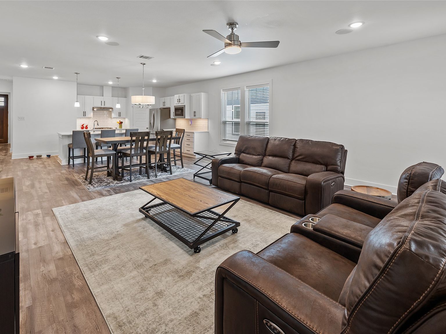 10816 Eva Mae Blvd Midlothian, TX 76065  | Single Family