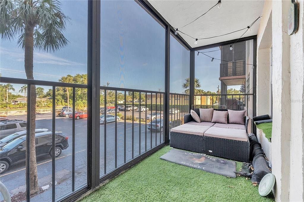 2901 26th St W APT 204 Bradenton, FL 34205  | Condominium