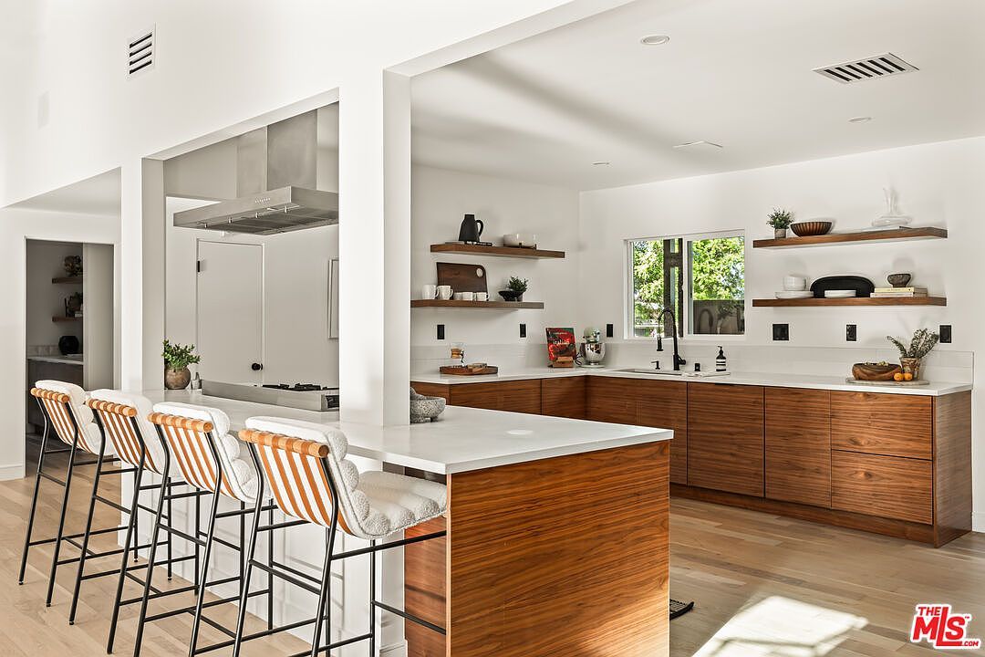 5831 Elba Pl Woodland Hills, CA 91367  | Single Family