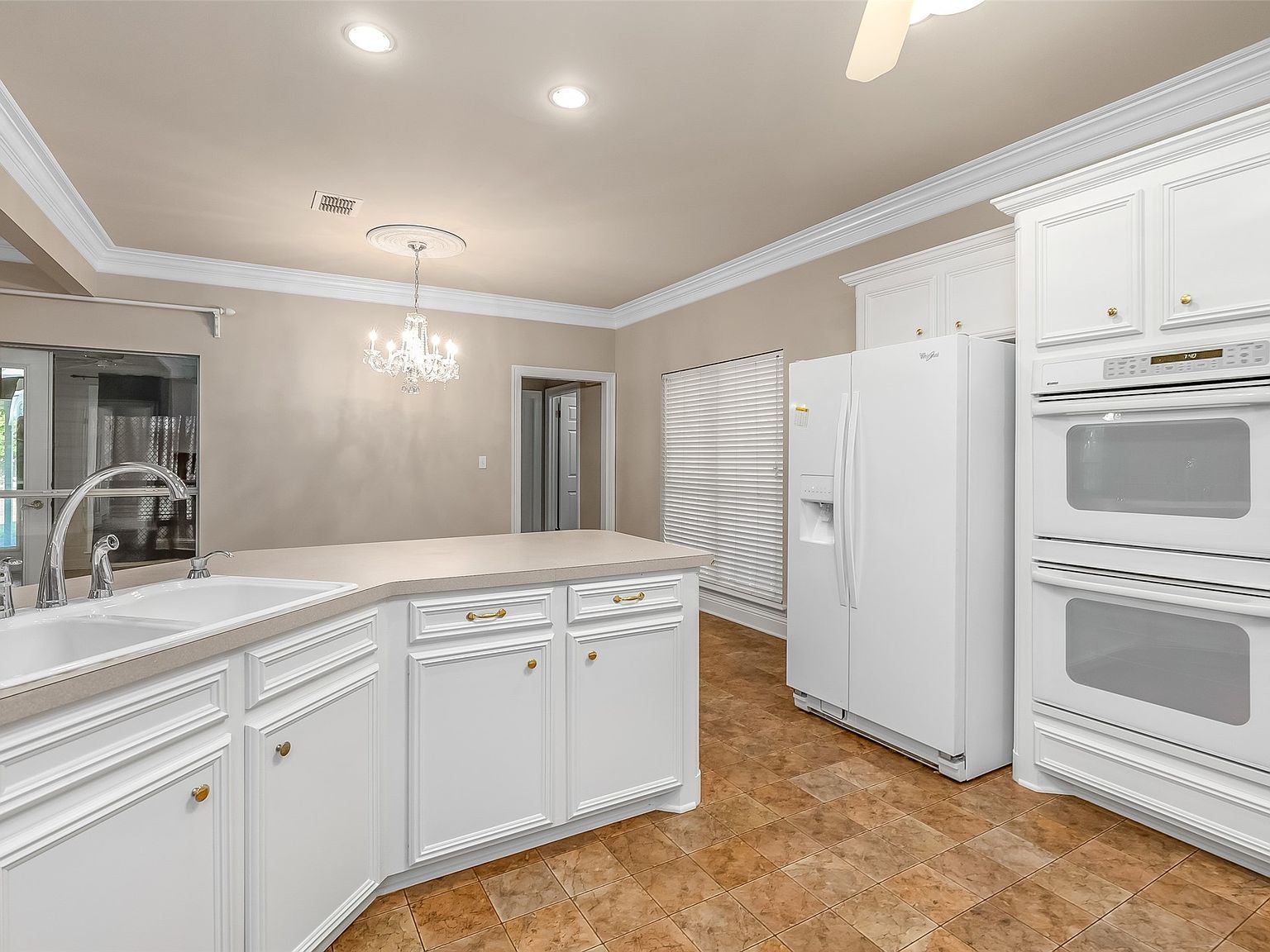 206 Hampton Ct Bossier City, LA 71111 | Single Family