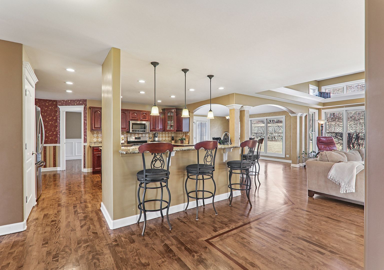 911 Tipperary St Gilberts, IL 60136  | Single Family