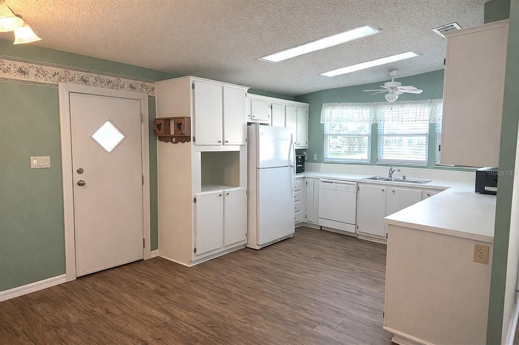 25308 Casa Del Lago Ln Leesburg, FL 34748 | New build