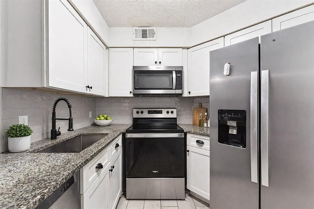 3550 Southpointe Dr Orlando, FL 32822 | Condominium