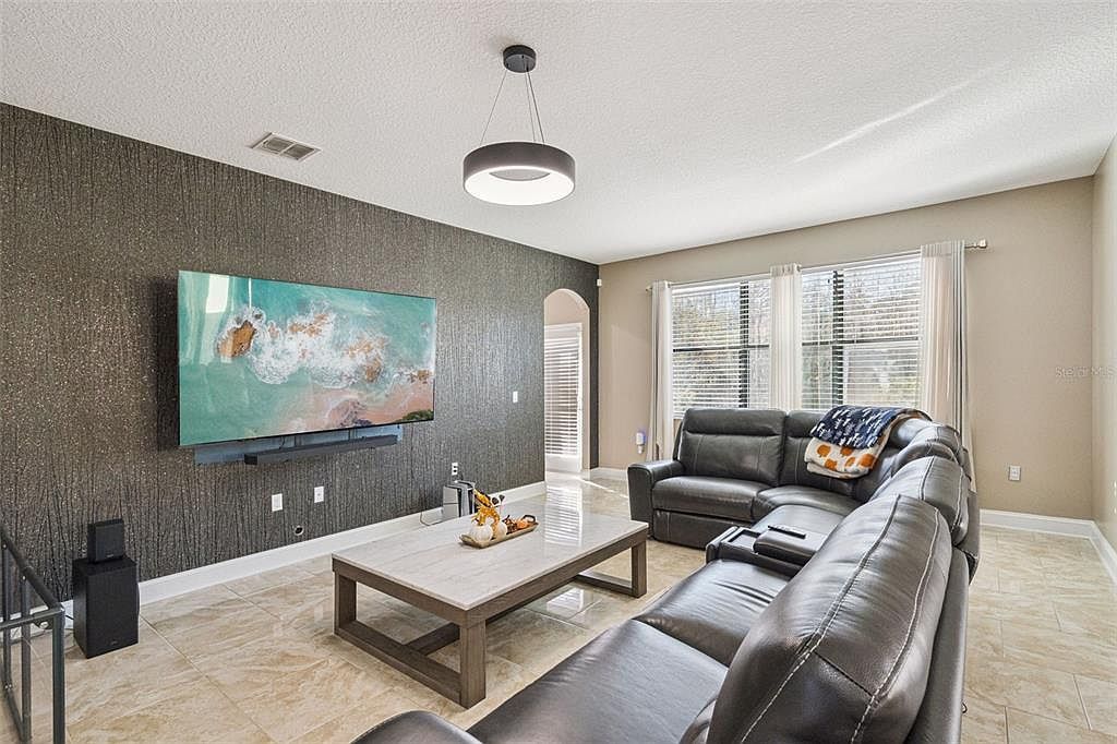 10013 Armando Cir Orlando, FL 32825  | Single Family