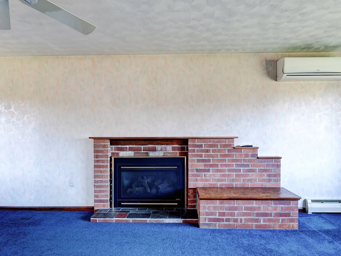 1 Oxford Dr Enfield, CT 06082  | Single Family