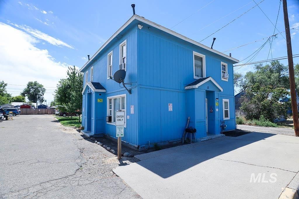 124 NW 4th Ave Ontario, OR 97914  | Multi Family