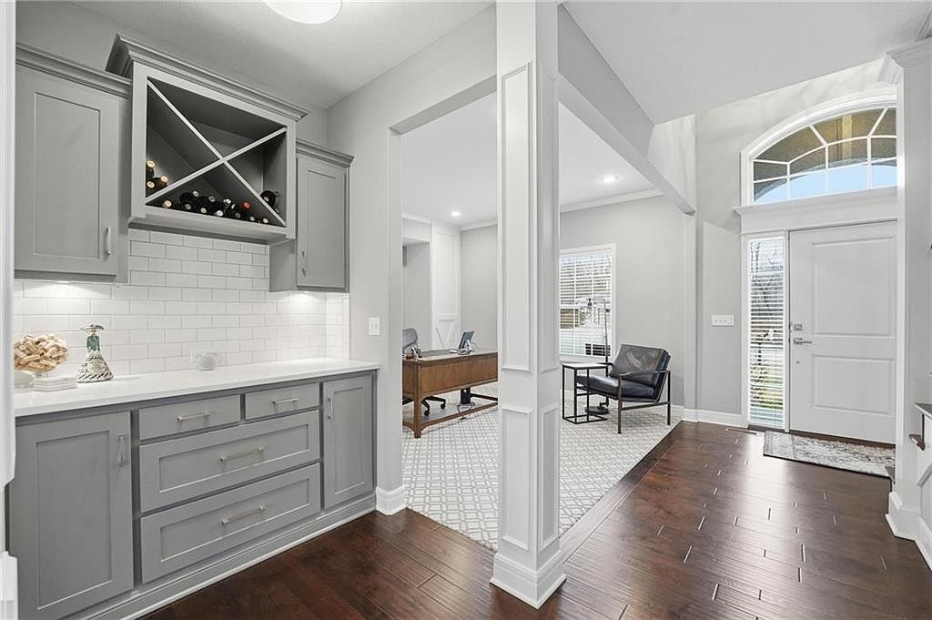 13540 NW 72nd St Kansas City, MO 64152 | Single Family