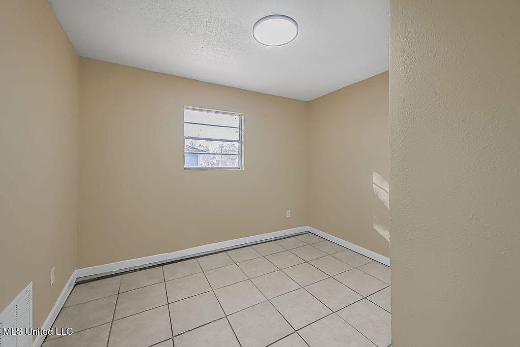 4718 Jackson Ave Moss Point, MS 39563 | Single Family