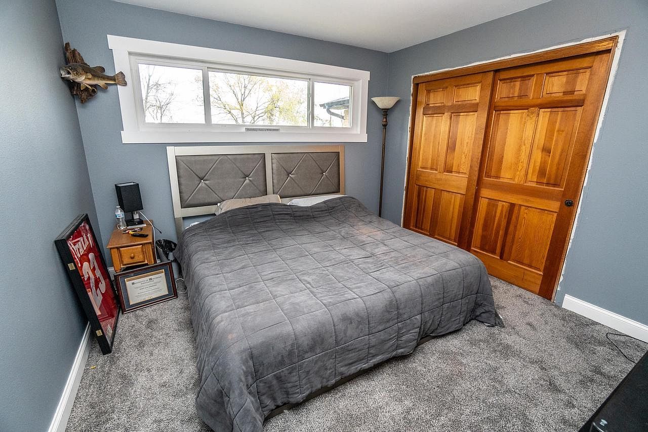 W215N5363 Ada Ct Menomonee Falls, WI 53051 | Single Family