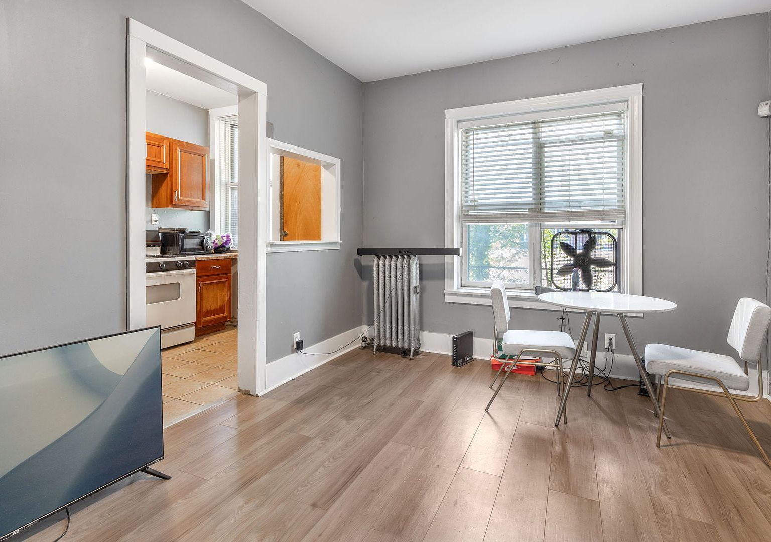 953 E 61st St #1E Chicago, IL 60637  | Condominium