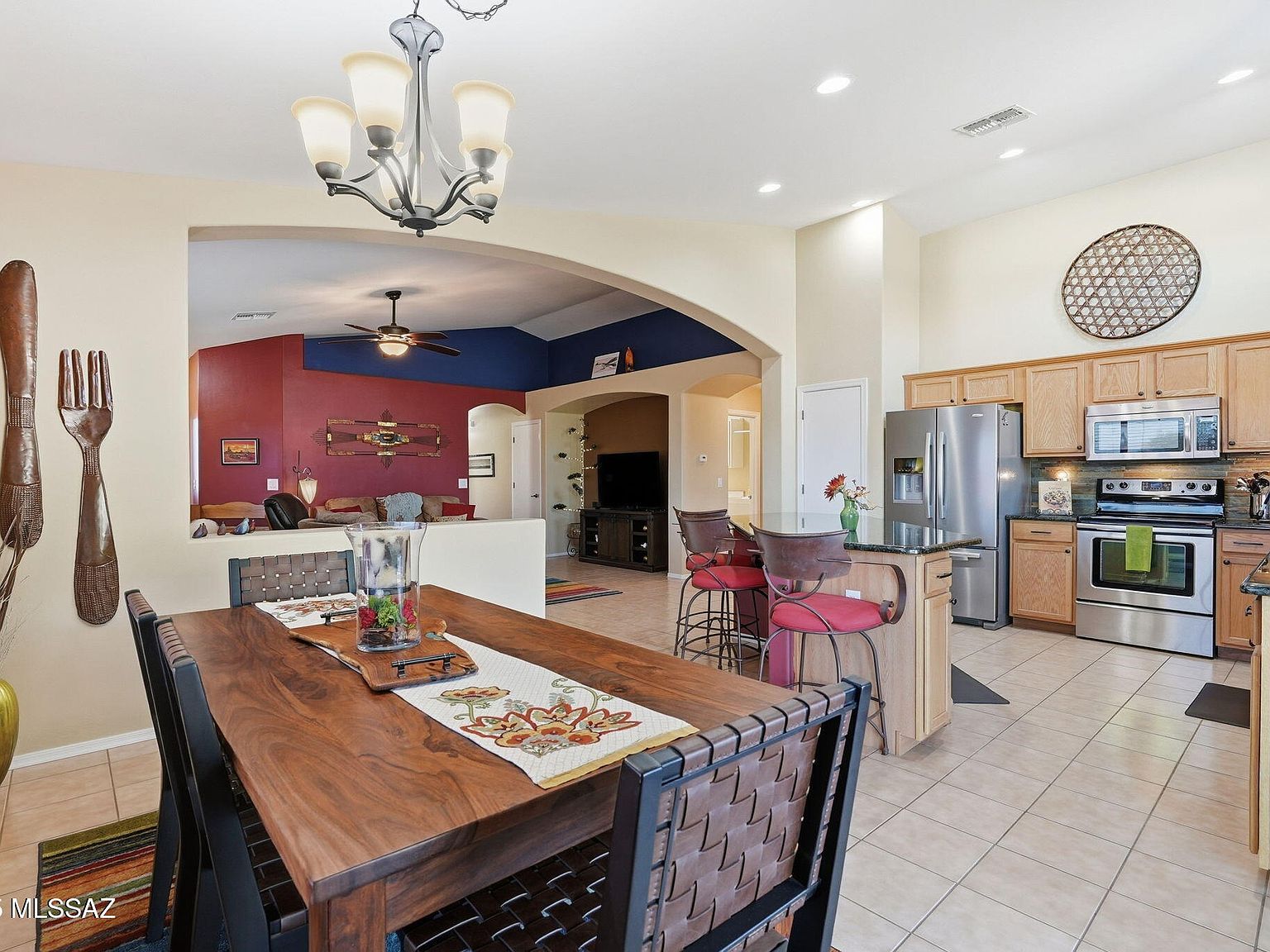 1082 W Placita Vargas Green Valley, AZ 85614  | Single Family