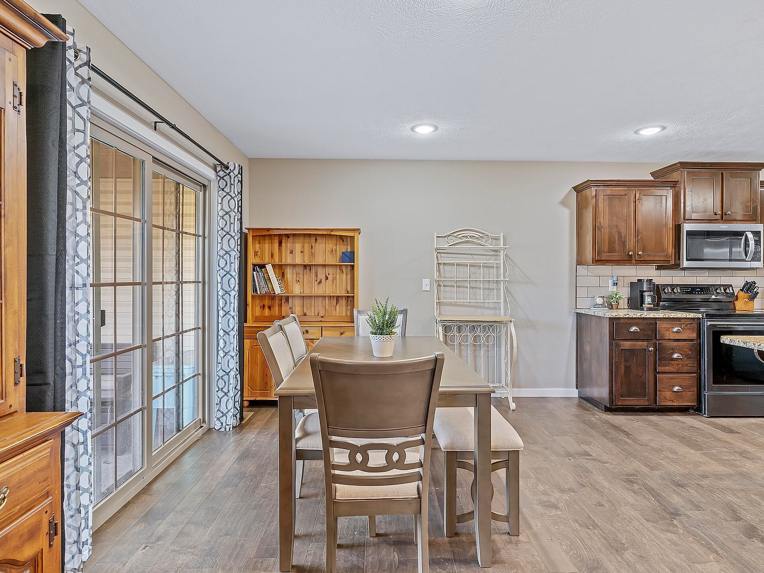 211 E Seminole St Strafford, MO 65757 | Single Family