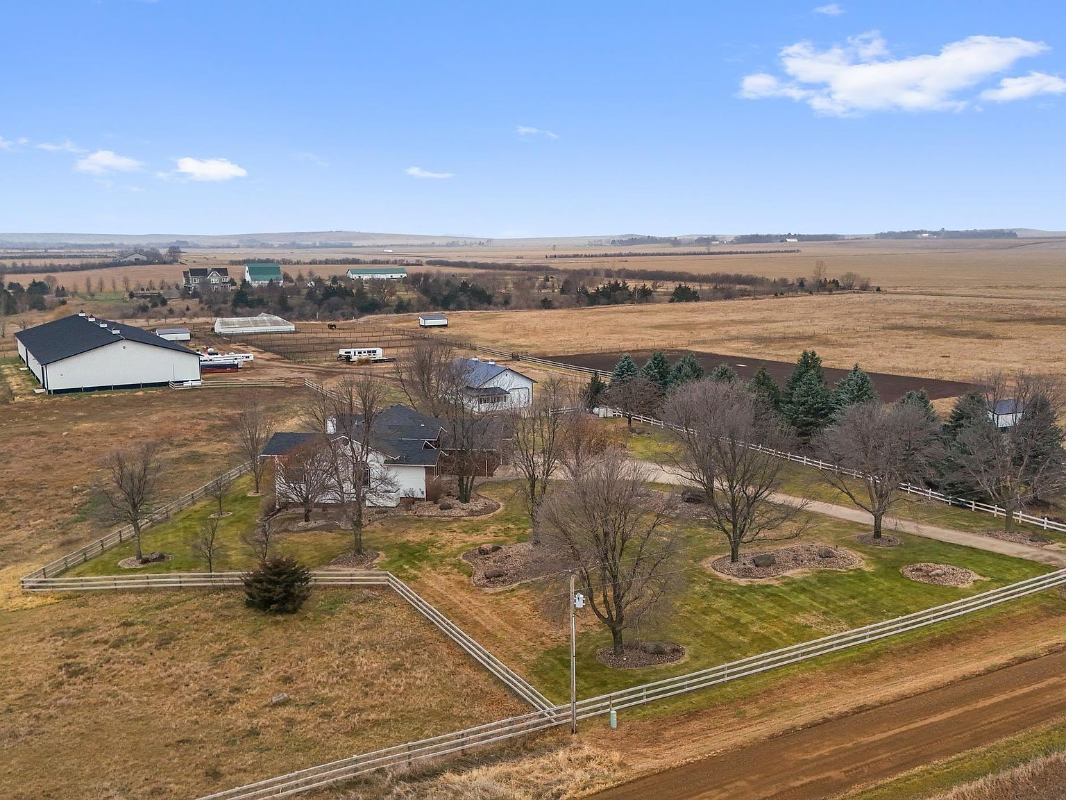 48381 277th St Canton, SD 57013  | Single Family