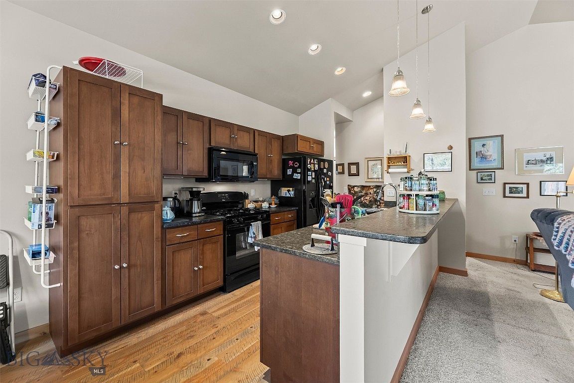 37 Voyager Ln Bozeman, MT 59718 | Condominium