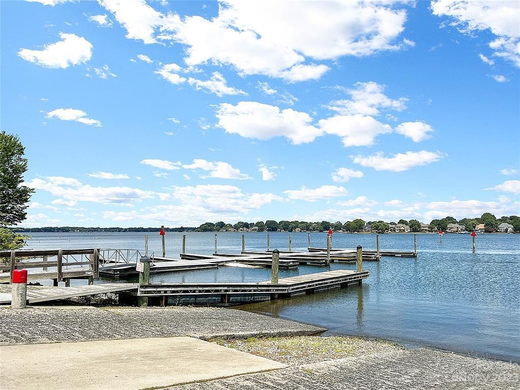 6412-6512 & #6520 Huntersville, NC 28078  | Land/Lot