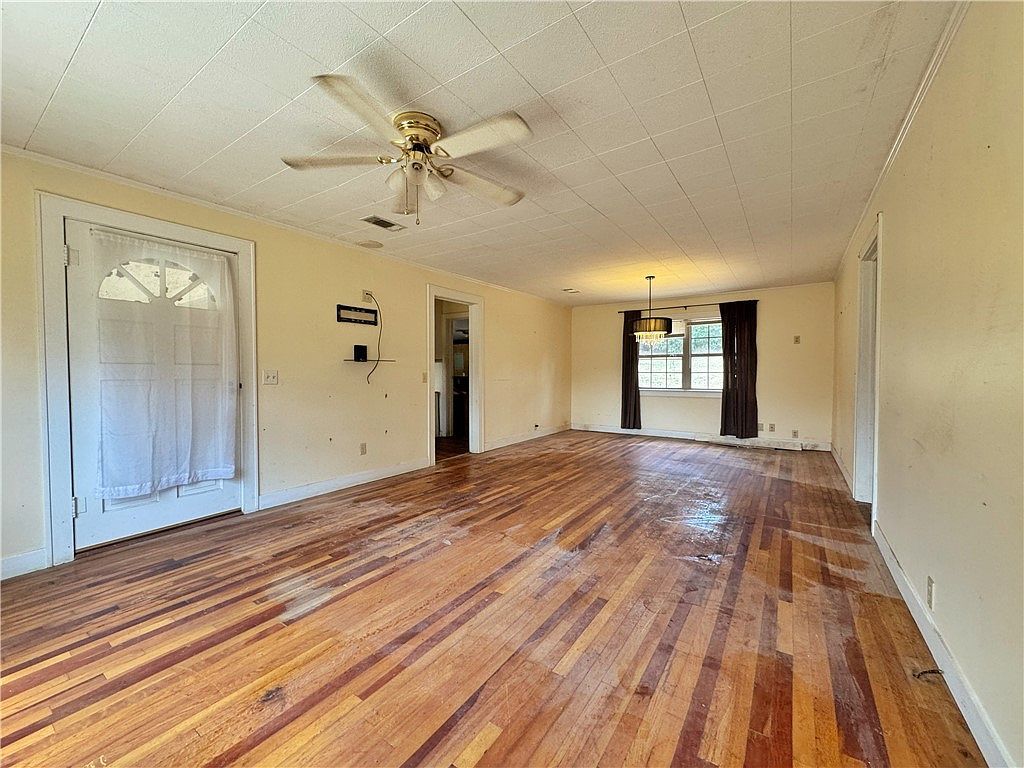 7090 Us Highway 64 W Russellville, AR 72802  | Single Family