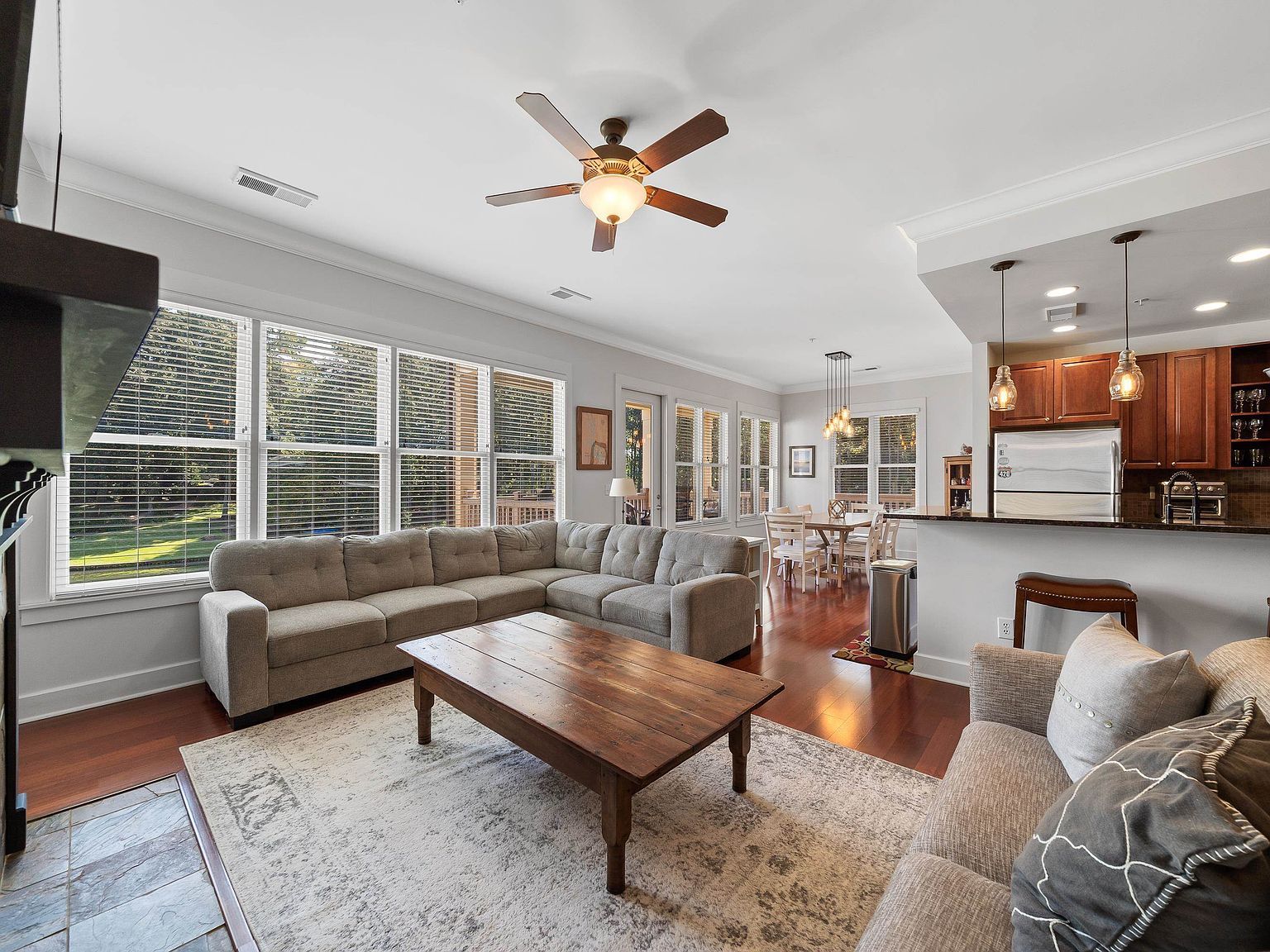 129 S Bay Rd Eatonton, GA 31024  | Condominium