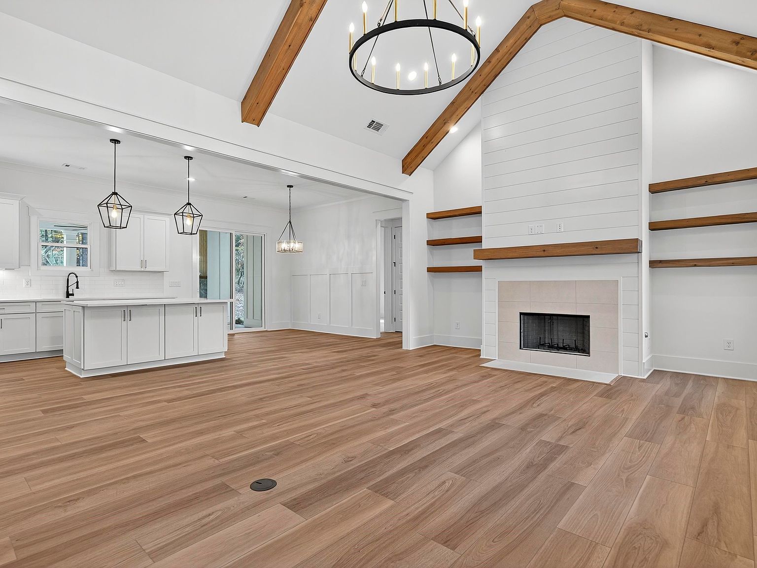 284 E River Bend Dr Eatonton, GA 31024  | Single Family