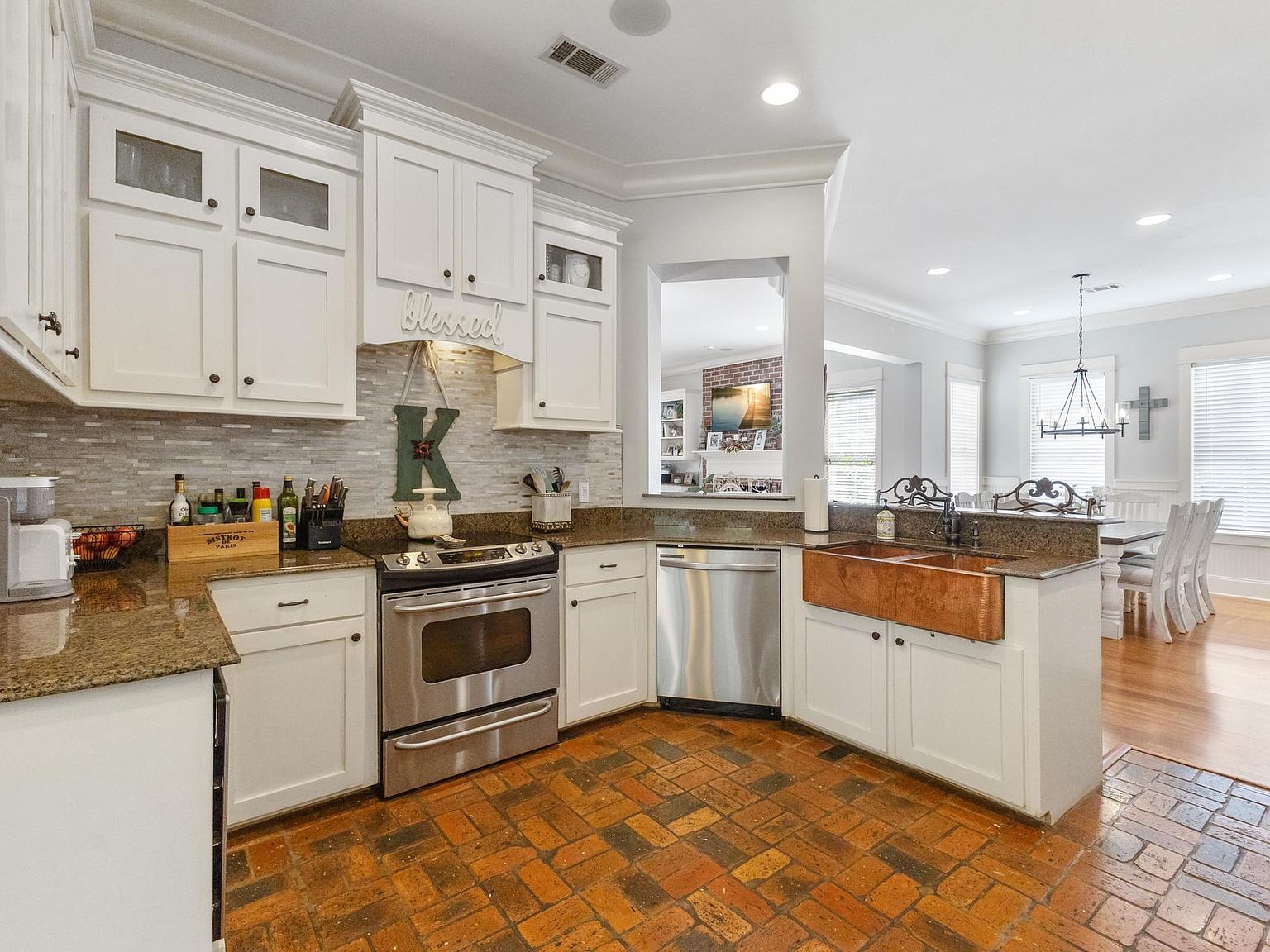 47 Cinnamon Fern Cir Hattiesburg, MS 39402 | Single Family