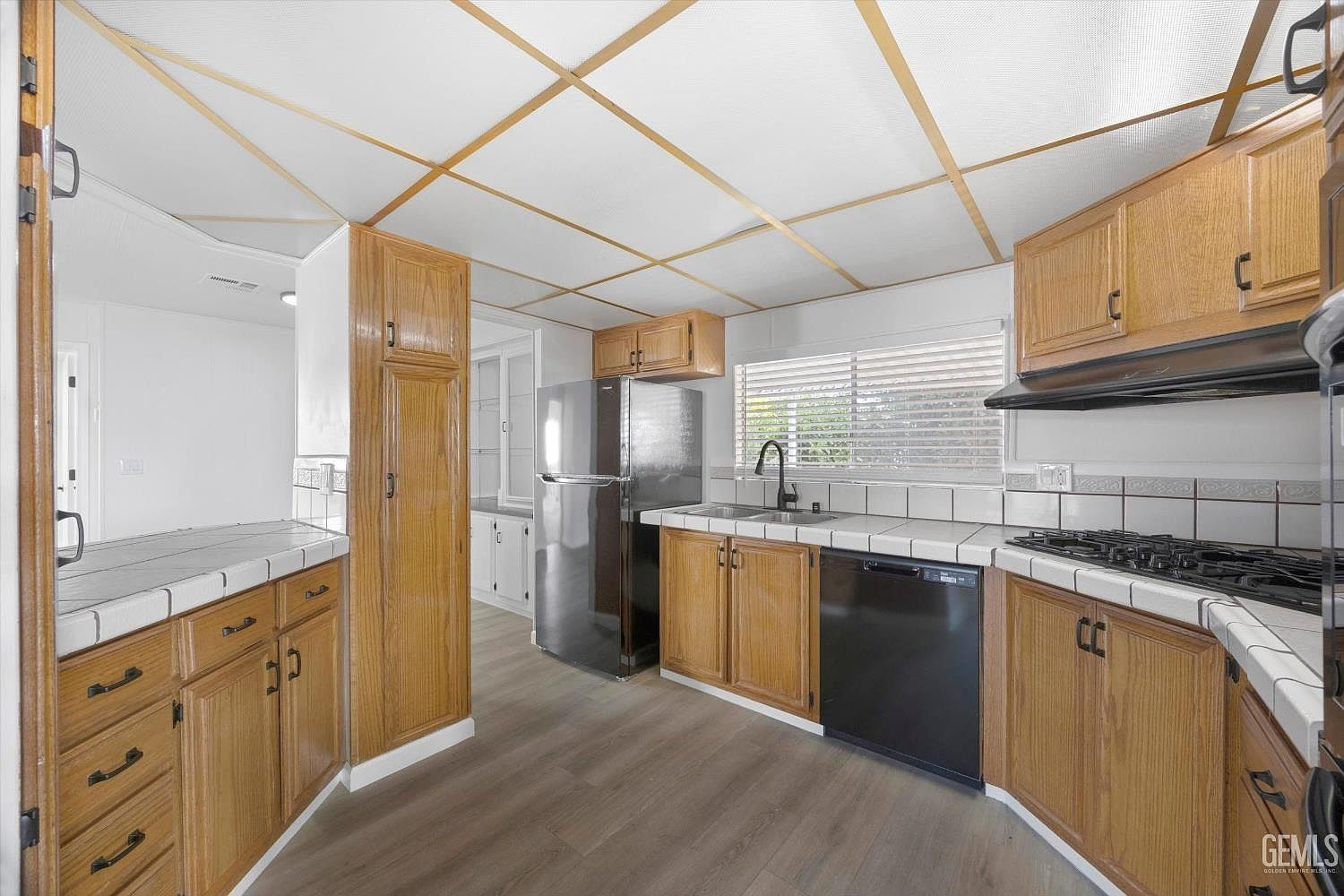 120 Cedarwood Ln Bakersfield, CA 93308  | New build